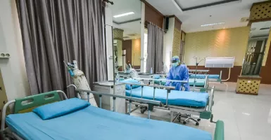 Pasien Covid-19 di Asrama Haji Jumlahnya Cepat Berubah