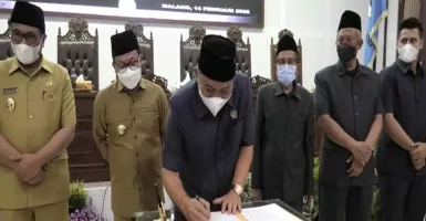 DPRD Kota Malang Sahkan Ranperda Reklame, Pemkot Minta Estetik
