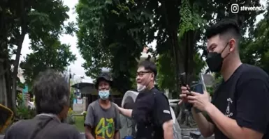 Crazy Rich Surabaya Naik Becak, Pengemudi Kaget Saat Dibayar