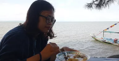 Nikmatnya Sajian Lontong Kupang Berpadu Nuansa Pesisir Surabaya