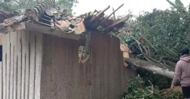 Angin Kencang di Pamekasan, Rusak Tempat Ibadah