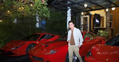 Crazy Rich Surabaya Buat Salfok di Pertemuan Klub Ferrari