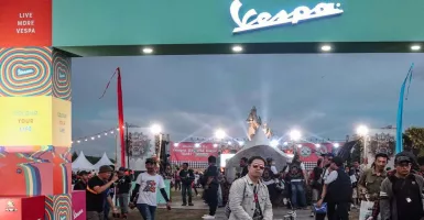 Crazy Rich Surabaya Takjub Ikut Vespa World Days 2022