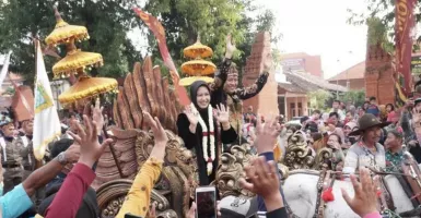 700 Peserta Kirab Budaya Mojo, Tampilkan Kilas Balik Mojokerto