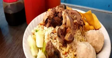 Pangsit Mi Pak Ri, Kuliner Favorit Mahasiswa di Malang