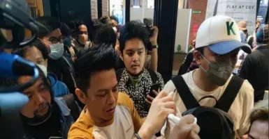 Ray Prasetya Cium BCL, Ariel Noah Berikan Reaksi