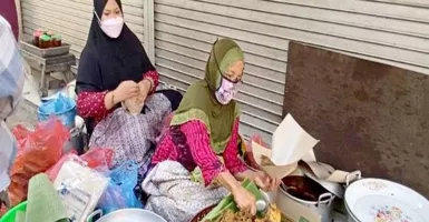 Nasi Buk Tuni, Kuliner Legendaris Malang yang Siap Mengatasi Perut Keroncongan