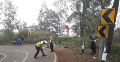 Mobil Wisatawan Gunung Bromo Kecelakaan di Bukit Cinta, Masuk Jurang