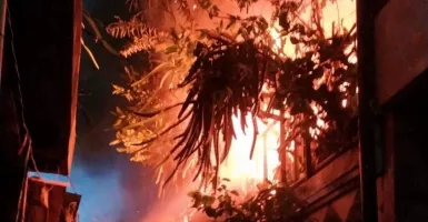 Kebakaran di Surabaya, Pemilik Rumah Terluka