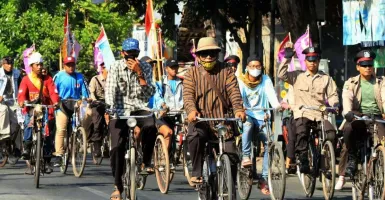 Ribuan Pencinta Sepeda Tua Berkumpul di Pasuruan