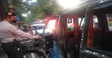 Heboh! Angkot Terbakar di Dekat Kampus UB Malang, Berikut Kronologinya