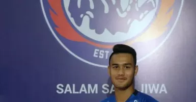 M Rafli Dikritik, Manajemen Arema FC Bela Sang Striker