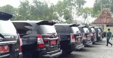 MCW Soroti Kendaraan Dinas DPRD Kabupaten Malang