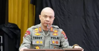 Kapolda Jatim Teddy Minahasa Ditangkap Diduga Narkoba, Kata Ahmad Sahroni