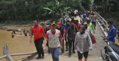 Mensos Risma: Bencana Alam Trenggalek Terparah di Jawa Timur