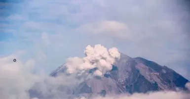 Waspada Abu Vulkanik Semeru, PVMBG: Jangan Beraktivitas Pada Jarak 500 Meter