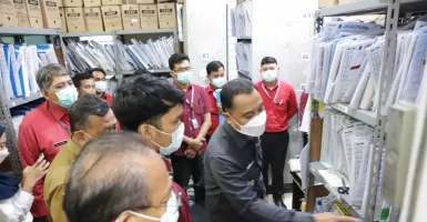 Pelayanan Terlambat, Pemkot Surabaya Kompensasi Rp 50 Ribu