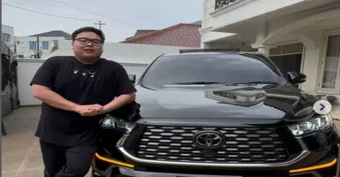 Edan! Baru Keluar Dealer, Crazy Rich Surabaya Lelang Innova Zenix Hybrid