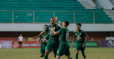 Persebaya Tak Mau Anggap Remeh Rekor Dewa United FC