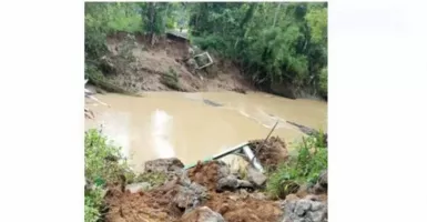 Hujan Deras 2 Desa di Kecamatan Tugu, Trenggalek Putus Total