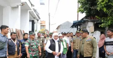 Gubernur Jawa Timur Beri Bantuan Sembako, Bantu Korban Banjir Sampang