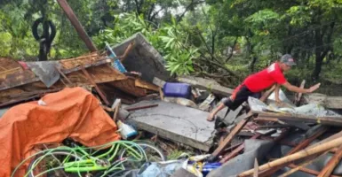 Angin Kencang di Situbondo Hancurkan Warung dan Bengkel, 1 Orang Meninggal