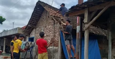 Hujan Disertai Puting Beliung Sapu Atap 37 Rumah Warga Madiun