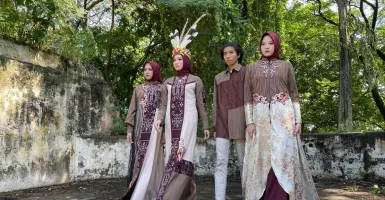 Lia Afif Kenalkan Busana Terbarunya Batik Khas Kutai Timur, Rakata Andala