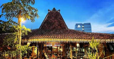 5 Rekomendasi Kafe di Surabaya dengan Nuansa Joglo Jawa