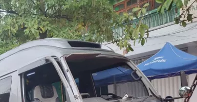 Salah Sasaran, Mobil Peziarah GP Ansor Tulungagung Dilempari Batu