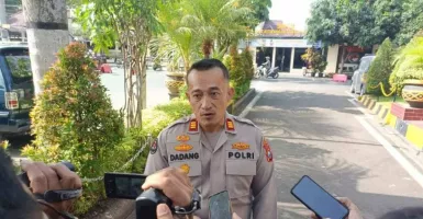 Aksi Vandalisme ‘Adili Jokowi’ Muncul di Malang, Pelaku Diburu Polisi