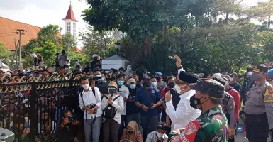 Temui Pendemo Warga Madura, Wali Kota Surabaya: Ada Permohonan