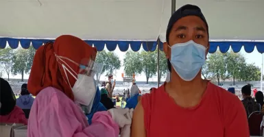 Pemkot Surabaya Gelar Vaksinasi Massal di Stadion Legendaris