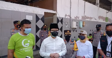 Emil Dardak Terpukau Penanganan Hewan Kurban di RPH Pegirian