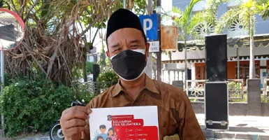 Pemkot Surabaya Pasang Stiker Penerima Bansos, ini Tujuannya