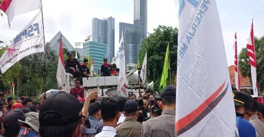 Demo Lagi, Buruh Ngotot Minta Gubernur Jatim Revisi Keputusan UMK