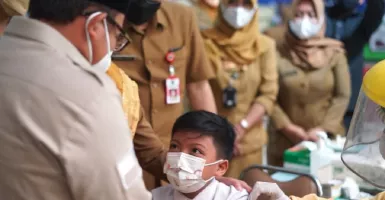 Tak Kenal Lelah, Pemkot Malang Masifkan Vaksinasi Anak 6-11 Tahun