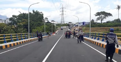 Pelebaran Jalan Sekitar Jembatan Tunggulmas Malang Tak Mudah