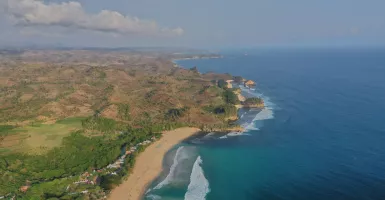 Tempat Wisata di Malang Membeludak, Pantai Penuh Pengunjung