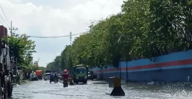 Banjir Rob di Surabaya Bukan Faktor Alam Saja, Kata Pengamat ITS