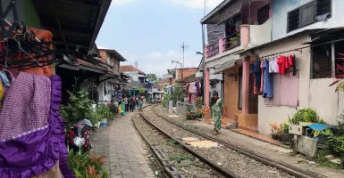 Sterilisasi Jalur Kereta Api di Malang Mundur untuk Kedua Kalinya