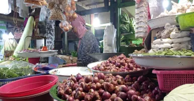 Harga Bawang Merah dan Bumbu Dapur di Pasar Kepanjen Malang