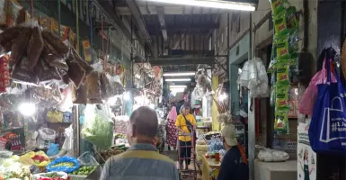Harga Telur Ayam di Surabaya Meroket, Mak-Mak Pusing