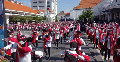 Cerita Farah Rela Bangun Pagi Buta untuk Ikut Tari Remo Massal di Surabaya