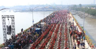 Diikuti 65 Ribu Orang Lebih, Tari Remo Massal Surabaya Catat Rekor Membanggakan
