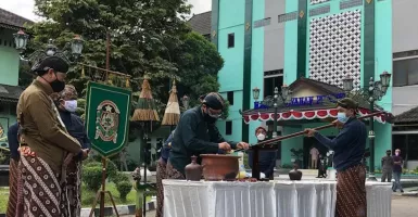 Pagelaran Jamasan Tombak Kyai Wijaya Mukti di Pemkot Jogja