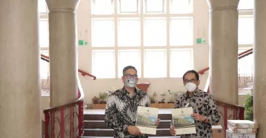 Terima Bantuan Mesin PCR, UGM Komitmen Bantu Turunkan Level PPKM