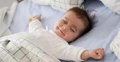Bayi Baru Lahir Ternyata Sering Tidur, Ketahui Penyebabnya