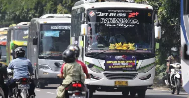 Tiba di Yogyakarta, Penumpang Bus Pariwisata Dicek Kartu Vaksin