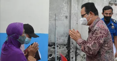 Wawali Yogyakarta Beri Bantuan Korban Kebakaran Notoprajan